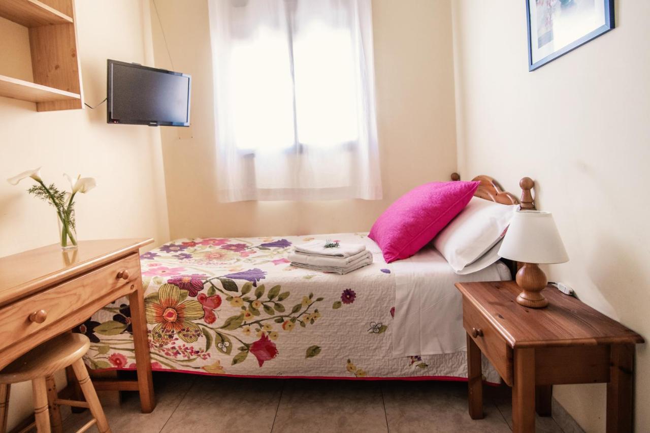 Apartamentos Maribel カラセイテ エクステリア 写真